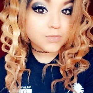 Meet your Posher, D araceli